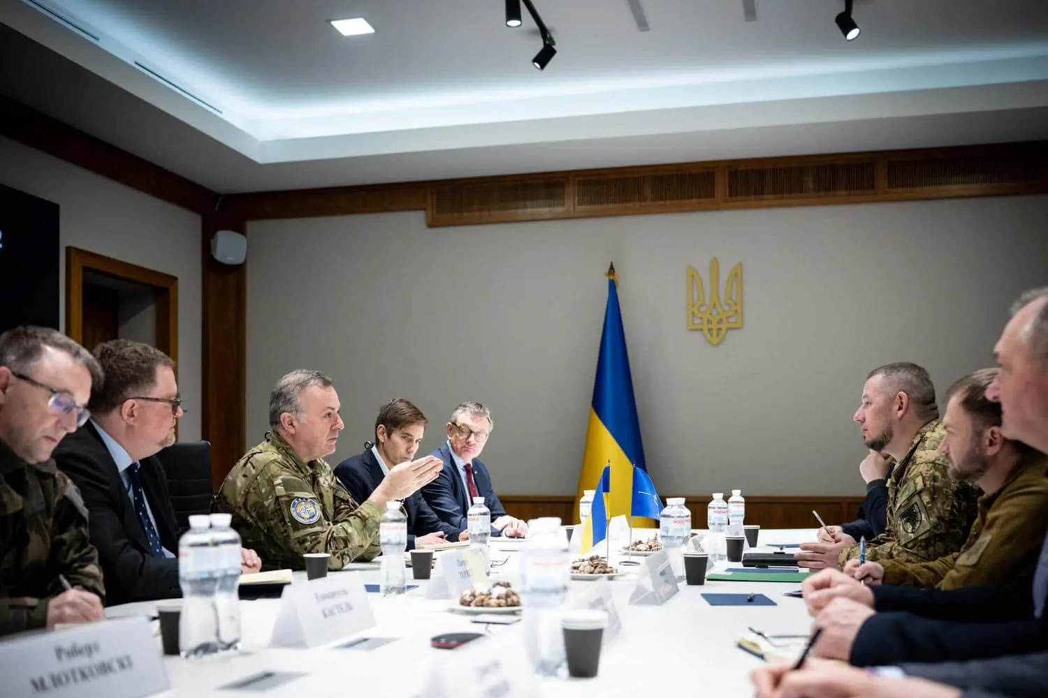 Головнокомандувач НАТО з питань трансформації вперше відвідав Україну під час війни
