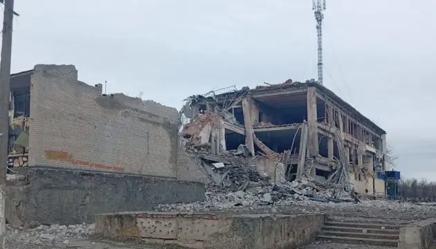 РФ більше ніж 1800 разів вдарила по Донецькій області за добу: поранений цивільний