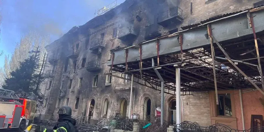 Шахедні дрони вразили готель «Україна» в центрі Слов’янська: подробиці атаки