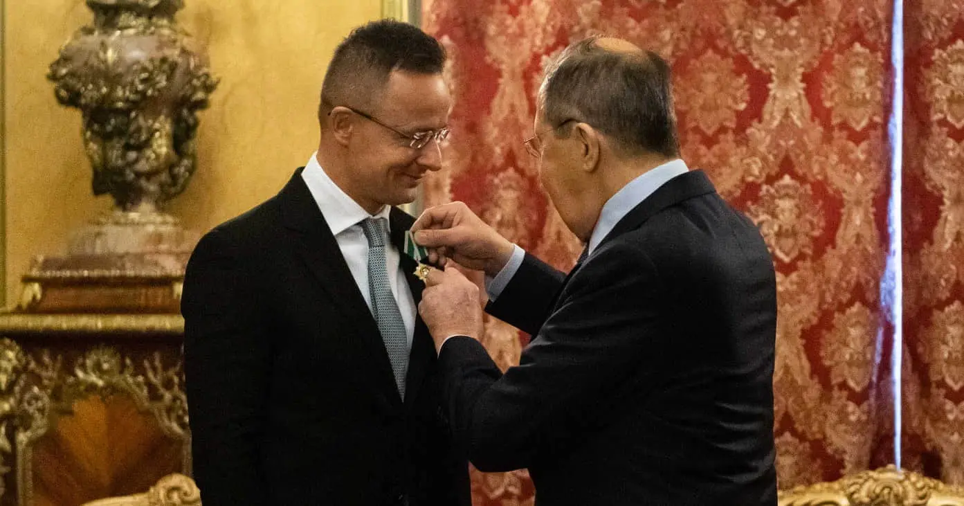 Таємні переговори Сійярто з Лавровим: як Угорщина допомагала уникнути санкцій ЄС