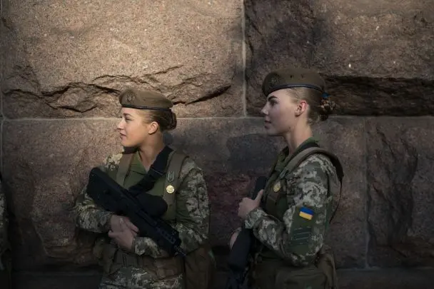 Чи готують в Україні мобілізацію жінок до війська? Розвінчання міфів