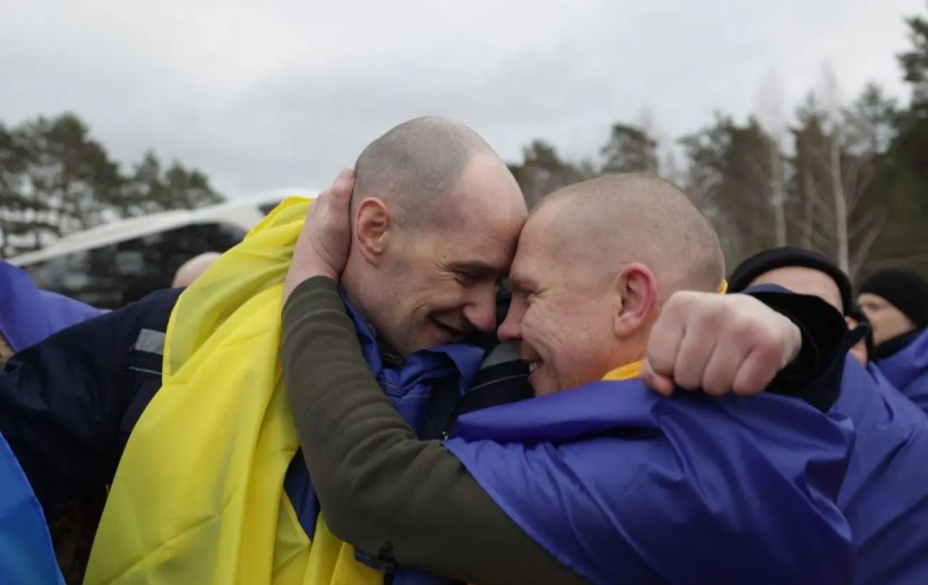 Великий Великодній обмін: 182 українських захисників повернулися додому